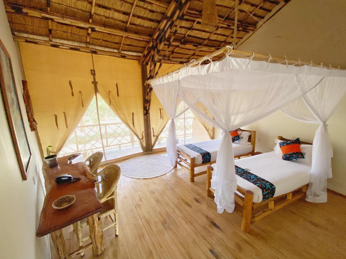 Murchison Falls Bamboo Village Paraa Экстерьер фото