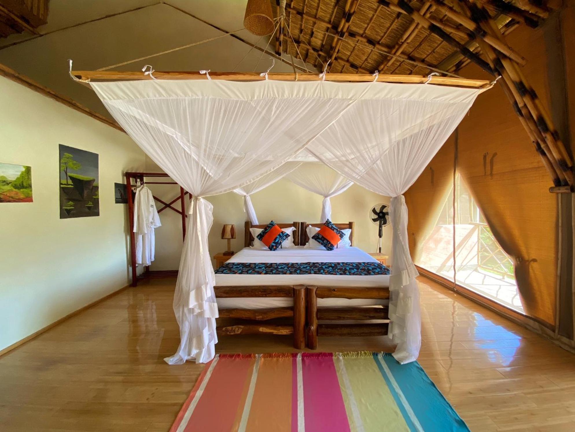 Murchison Falls Bamboo Village Paraa Экстерьер фото